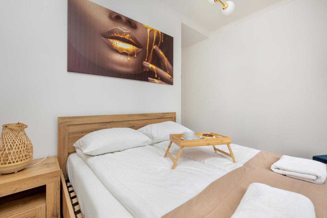Beautiful One Bedroom Apartment Zamkowa By Rent Like Home Danzig Exterior foto